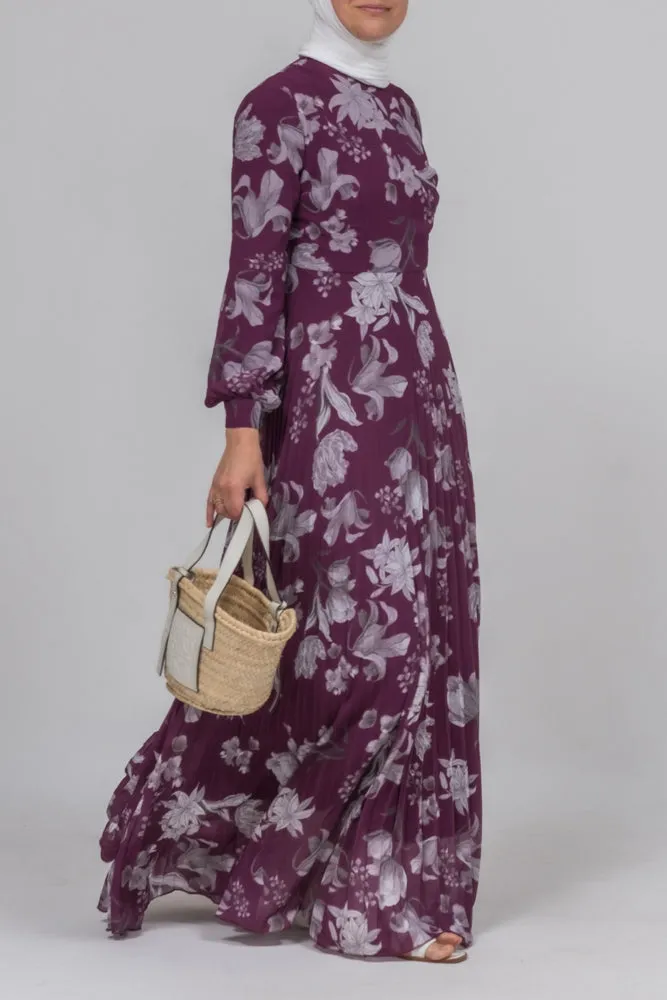 Everyday casual DESIGN high neck pleated maxi dress in ditsy floral print in purple